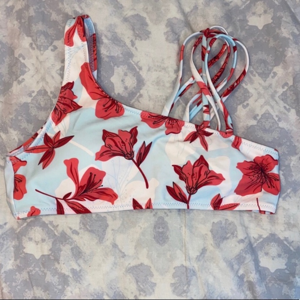 CUPSHE Floral Bikini Top